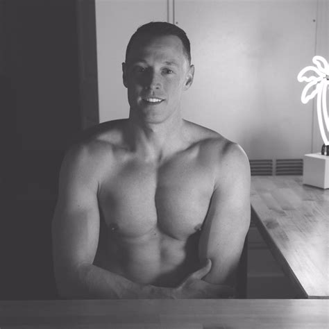 davey wavey|Twitter. It’s what’s happening / Twitter.